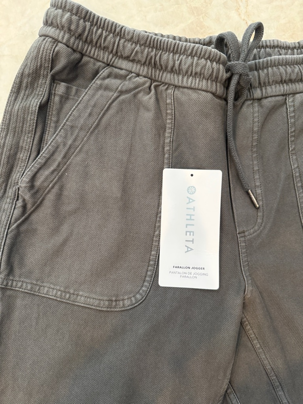 Athleta Farralon Jogger 6 olive